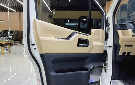 Toyota HiAce H300, 2024 год, 15 666 666 рублей, 25 фотография