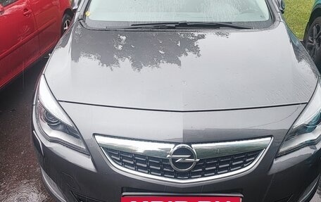 Opel Astra J, 2011 год, 850 000 рублей, 2 фотография