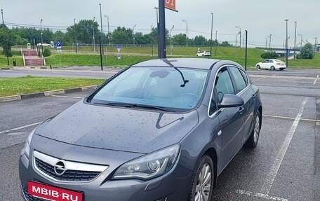 Opel Astra J, 2011 год, 850 000 рублей, 9 фотография