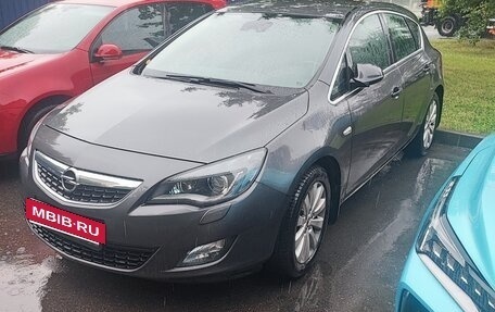Opel Astra J, 2011 год, 850 000 рублей, 13 фотография