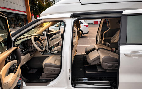 KIA Carnival, 2021 год, 4 700 000 рублей, 5 фотография
