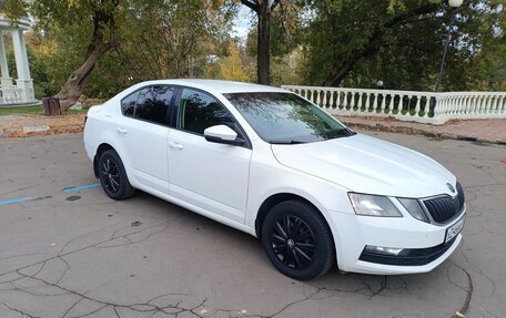 Skoda Octavia, 2019 год, 1 000 000 рублей, 6 фотография