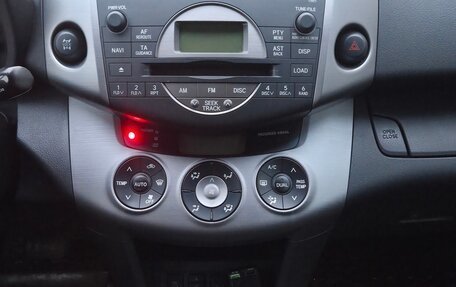 Toyota RAV4, 2007 год, 1 300 000 рублей, 29 фотография