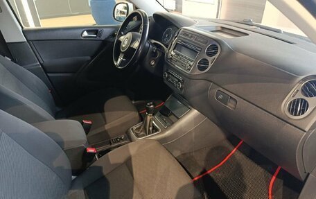Volkswagen Tiguan I, 2011 год, 749 000 рублей, 8 фотография