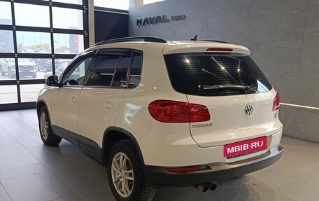 Volkswagen Tiguan I, 2011 год, 749 000 рублей, 6 фотография