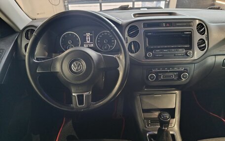 Volkswagen Tiguan I, 2011 год, 749 000 рублей, 11 фотография