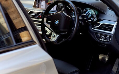 BMW 7 серия, 2016 год, 3 250 000 рублей, 9 фотография