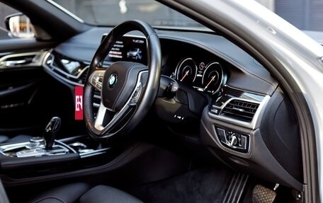 BMW 7 серия, 2016 год, 3 250 000 рублей, 29 фотография