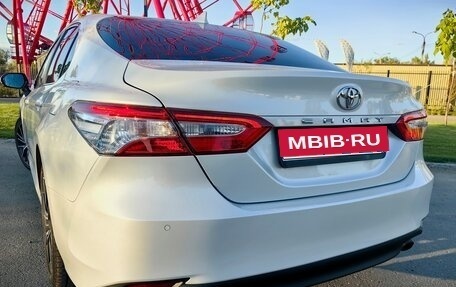 Toyota Camry, 2018 год, 2 770 000 рублей, 4 фотография