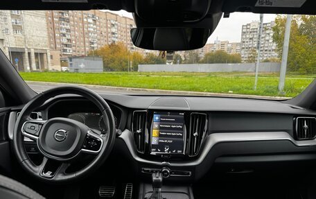 Volvo XC60 II, 2018 год, 4 500 000 рублей, 6 фотография