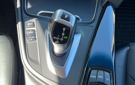 BMW 3 серия, 2017 год, 1 950 000 рублей, 18 фотография