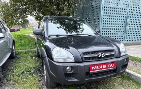 Hyundai Tucson III, 2006 год, 530 000 рублей, 1 фотография