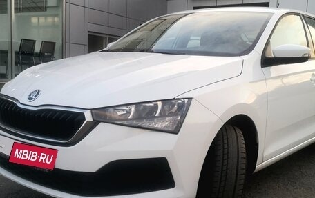 Skoda Rapid II, 2021 год, 1 420 000 рублей, 1 фотография
