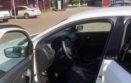 Volkswagen Polo VI (EU Market), 2015 год, 400 000 рублей, 5 фотография