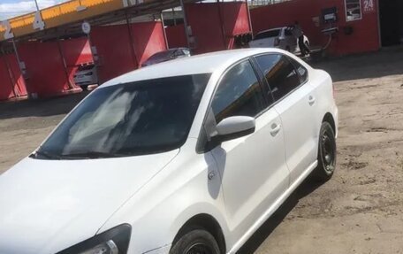 Volkswagen Polo VI (EU Market), 2015 год, 400 000 рублей, 11 фотография