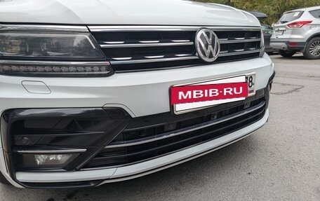 Volkswagen Tiguan II, 2018 год, 3 500 000 рублей, 3 фотография
