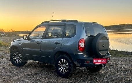 Chevrolet Niva I рестайлинг, 2011 год, 365 000 рублей, 4 фотография