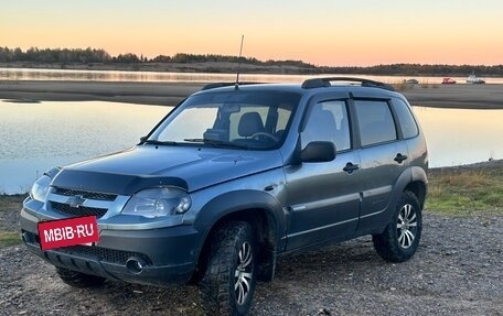 Chevrolet Niva I рестайлинг, 2011 год, 365 000 рублей, 3 фотография