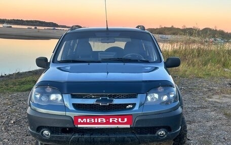 Chevrolet Niva I рестайлинг, 2011 год, 365 000 рублей, 2 фотография