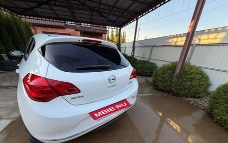 Opel Astra J, 2013 год, 880 000 рублей, 6 фотография