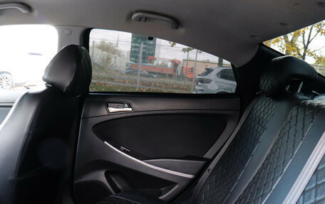 Hyundai Solaris II рестайлинг, 2015 год, 997 000 рублей, 10 фотография