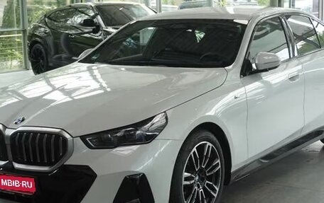 BMW 5 серия, 2025 год, 7 526 841 рублей, 1 фотография