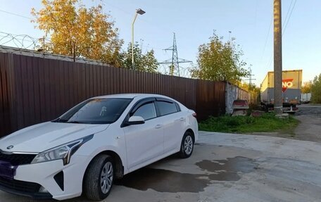KIA Rio IV, 2021 год, 1 030 000 рублей, 3 фотография