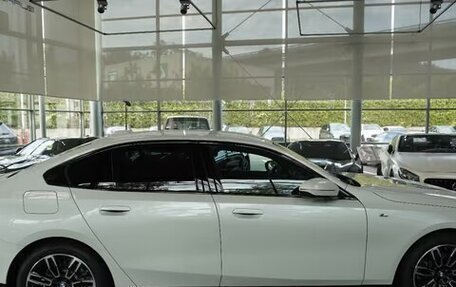 BMW 5 серия, 2025 год, 7 526 841 рублей, 3 фотография