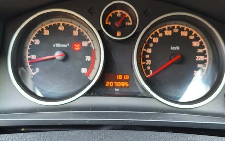 Opel Zafira B, 2011 год, 695 000 рублей, 9 фотография
