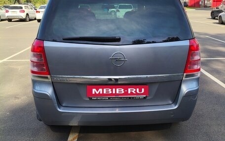 Opel Zafira B, 2011 год, 695 000 рублей, 3 фотография