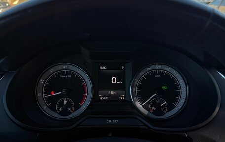 Skoda Octavia, 2017 год, 1 780 000 рублей, 10 фотография