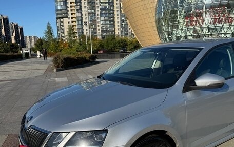 Skoda Octavia, 2017 год, 1 780 000 рублей, 3 фотография