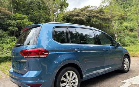 Volkswagen Touran III, 2021 год, 1 748 069 рублей, 8 фотография