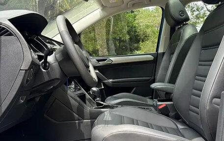 Volkswagen Touran III, 2021 год, 1 748 069 рублей, 10 фотография