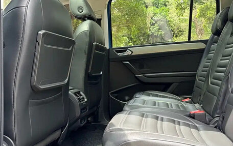 Volkswagen Touran III, 2021 год, 1 748 069 рублей, 11 фотография
