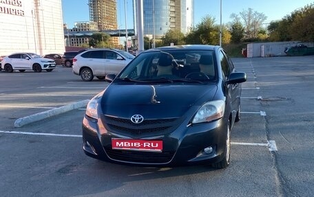 Toyota Yaris III рестайлинг, 2008 год, 650 000 рублей, 1 фотография