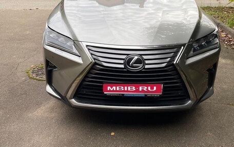 Lexus RX IV рестайлинг, 2017 год, 3 550 000 рублей, 1 фотография
