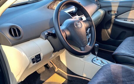 Toyota Yaris III рестайлинг, 2008 год, 650 000 рублей, 13 фотография