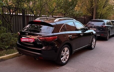 Infiniti QX70, 2016 год, 2 880 000 рублей, 3 фотография