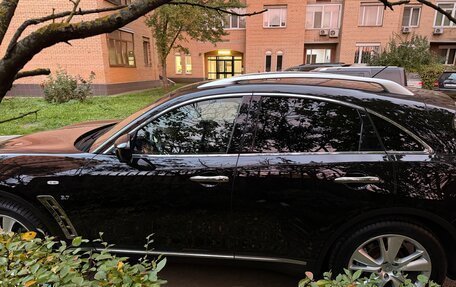 Infiniti QX70, 2016 год, 2 880 000 рублей, 6 фотография
