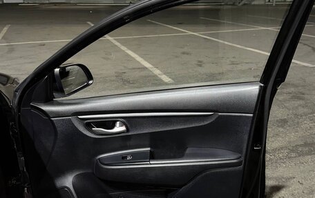 KIA Rio IV, 2018 год, 1 400 000 рублей, 28 фотография