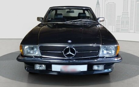 Mercedes-Benz SL-Класс, 1989 год, 5 540 000 рублей, 2 фотография