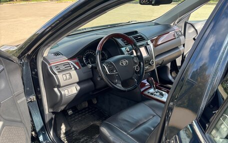 Toyota Camry, 2011 год, 1 790 000 рублей, 10 фотография