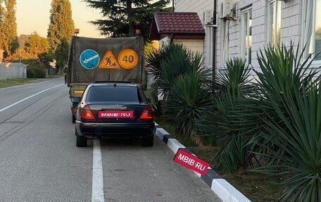 Mercedes-Benz C-Класс, 1997 год, 330 000 рублей, 5 фотография