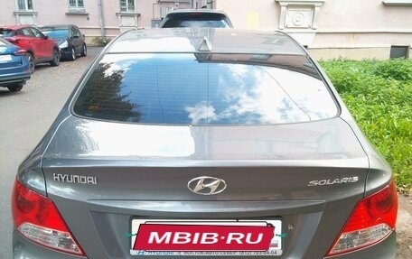 Hyundai Solaris II рестайлинг, 2011 год, 800 000 рублей, 3 фотография