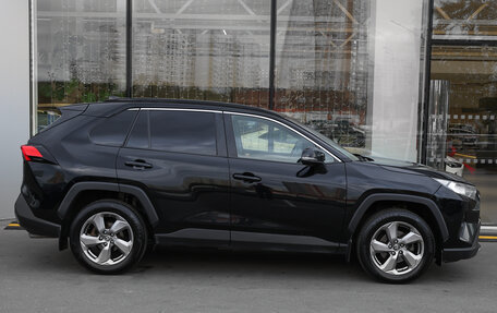 Toyota RAV4, 2020 год, 2 849 000 рублей, 3 фотография