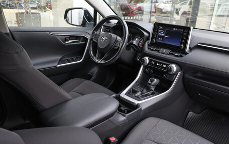 Toyota RAV4, 2020 год, 2 849 000 рублей, 9 фотография