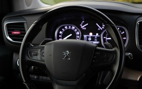 Peugeot Traveller I, 2022 год, 3 328 000 рублей, 16 фотография
