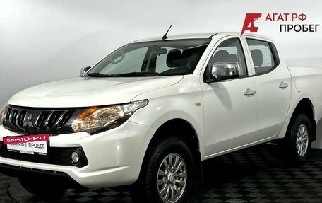 Mitsubishi L200 IV рестайлинг, 2017 год, 2 490 000 рублей, 2 фотография