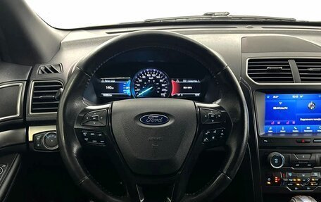 Ford Explorer VI, 2018 год, 2 950 000 рублей, 17 фотография